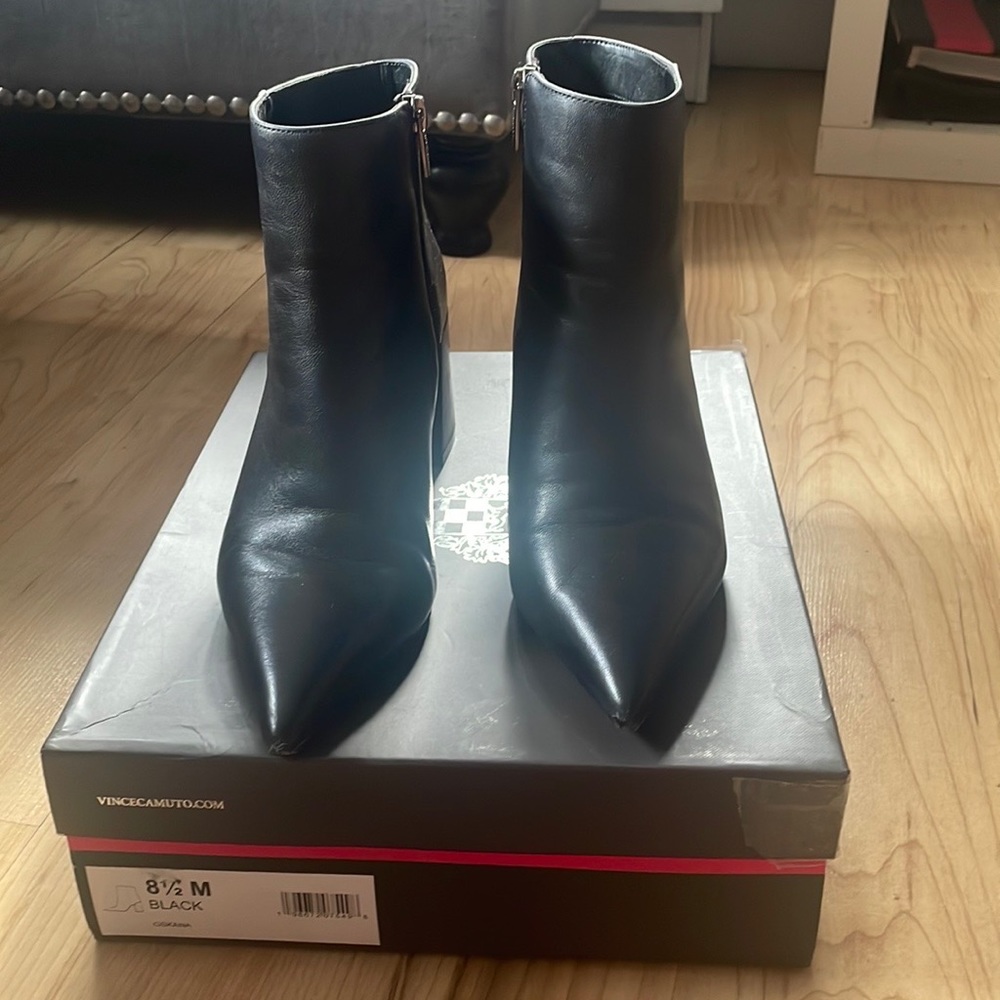 Genuine leather Vince Camuto booties